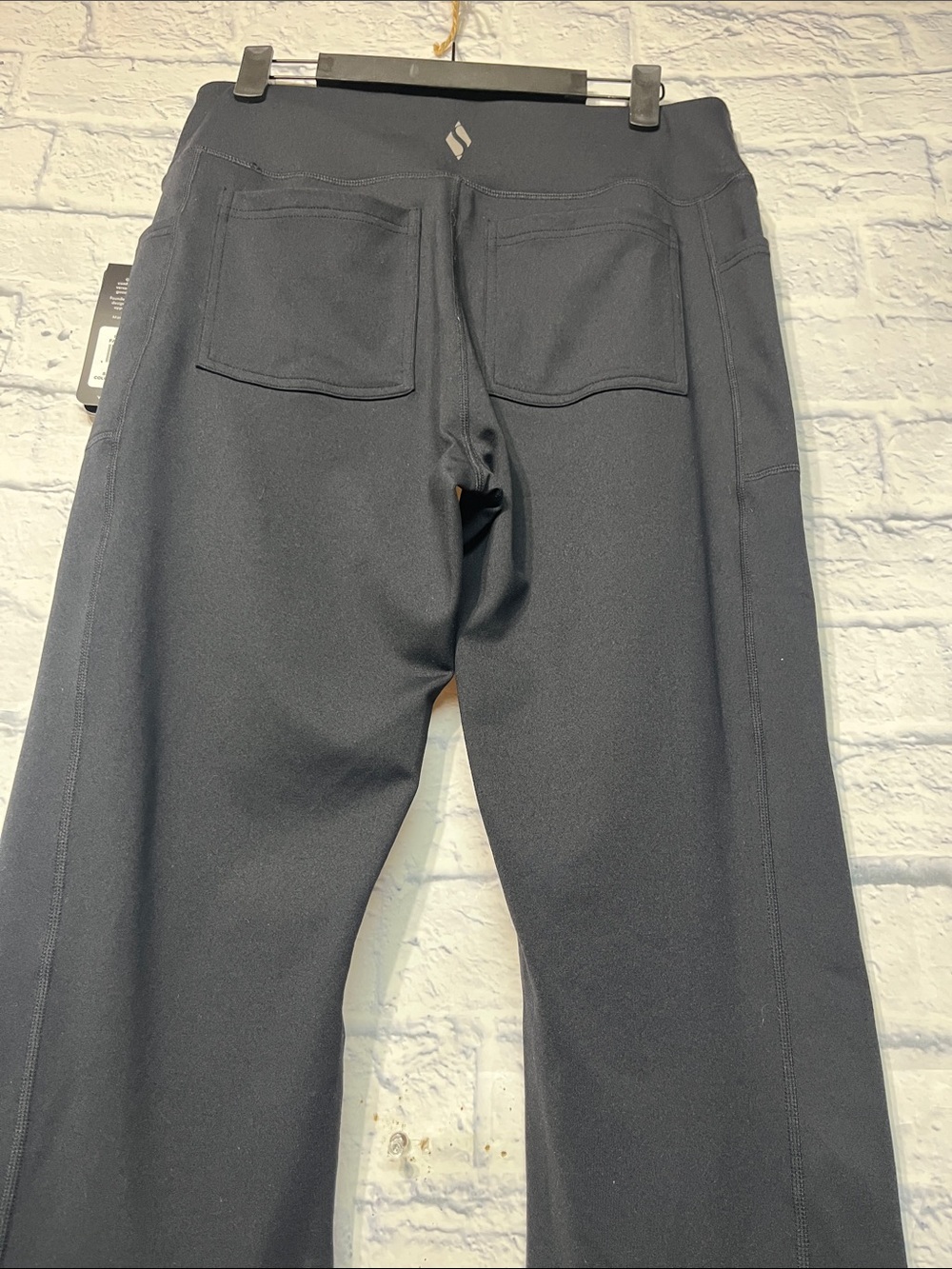 NWT-Skechers Women's GO WALK Joy Pant
Casual, 4-Way Stretch, Moisture-Wicking - Picture 8 of 8